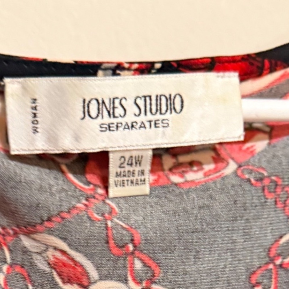 Jones Studio Women's Black Red Chain Belt Print‎ Sleeveless Top Plus Size 24W - Picture 3 of 5